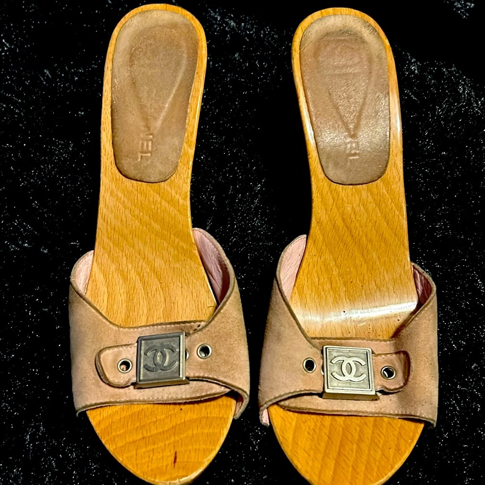 CHANEL mules